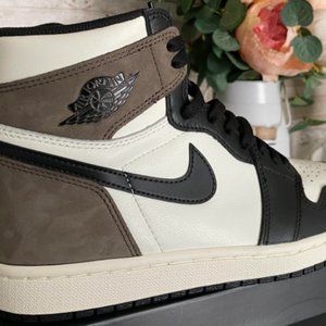 Jordan 1 Mocha